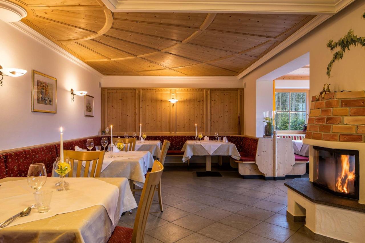 Hotel Landgasthof Laerchenwald Collepietra  Extérieur photo