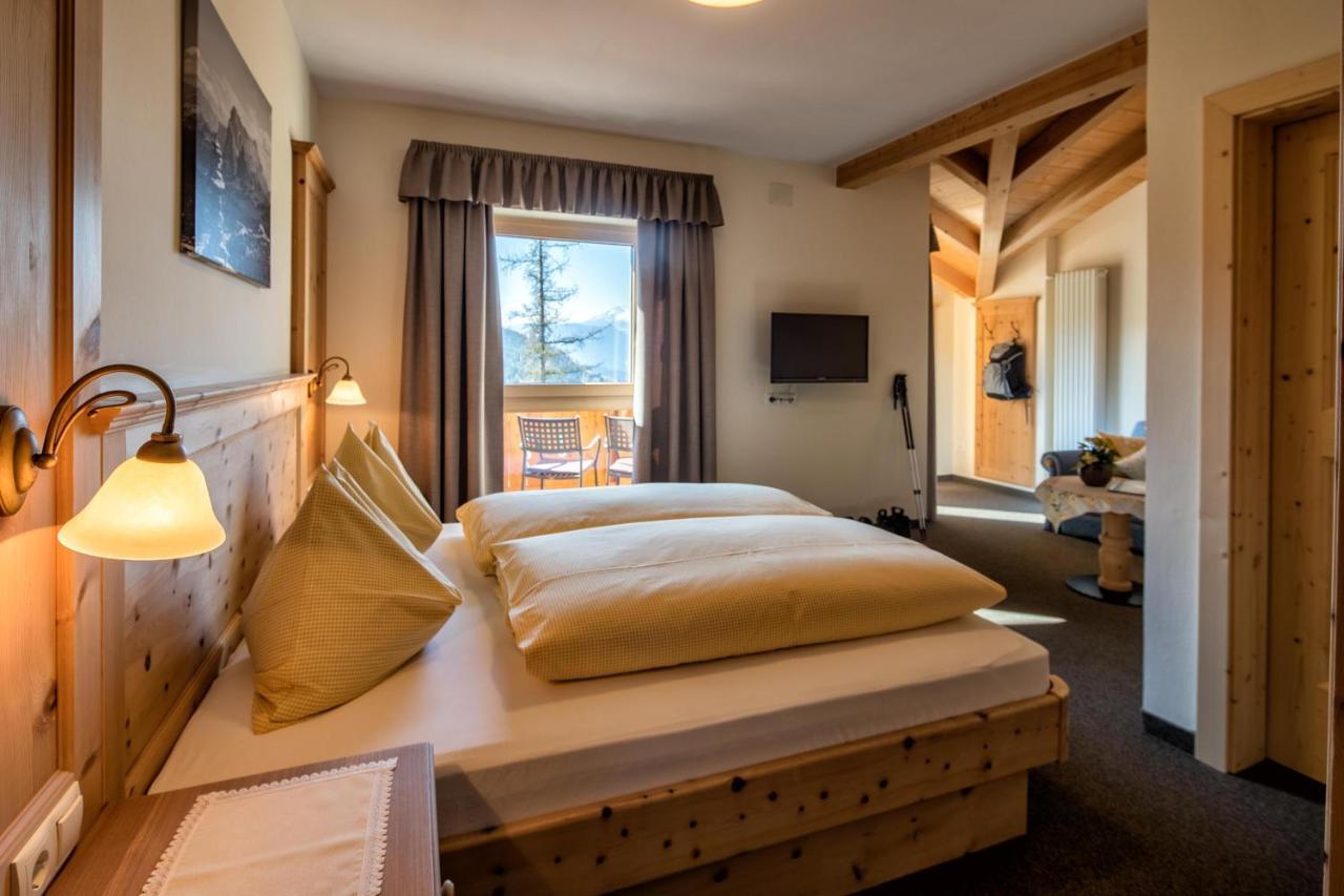 Hotel Landgasthof Laerchenwald Collepietra  Extérieur photo